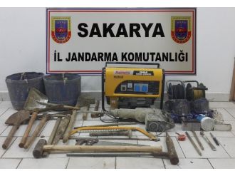 Sakarya’da İzinsiz Kazı Yapan Şahıslar Yakalandı