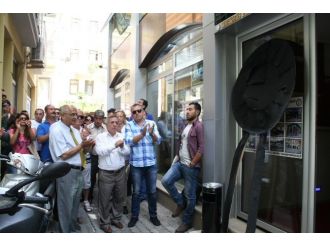 Chp’liler Esnaf Odası’na Yürüyüp Siyah Çelenk Bıraktı