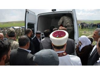 Şehit Köy Korucusu Gül Diyadin’de Toprağa Verildi