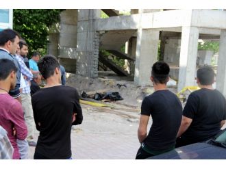 İnşaattan Düşen İşçi Hayatını Kaybetti
