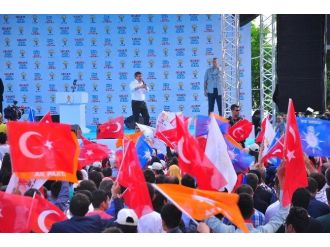 Başbakan Davutoğlu Şırnak’ta Ev Ziyaretinde Bulundu