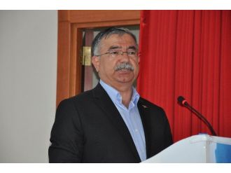 Milli Savunma Bakanı Yılmaz Gençlerle Buluştu