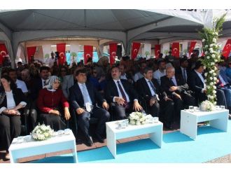 Ak Parti’li Gül, Biruni Sosyal Tesisi’nin Açılışına Katıldı