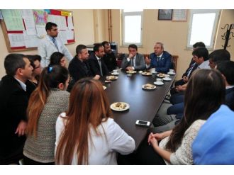 Yyü’den Işıkpınar İlköğretim Okulu’na Ziyaret