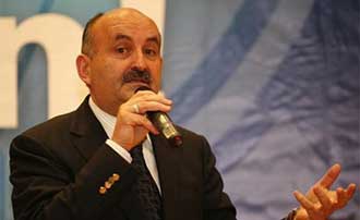 Sağlıkta 140 bin taşeron işçiye kadro müjdesi