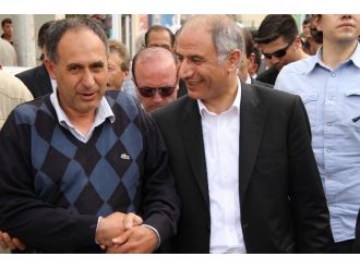 Ala’dan Bir Günde 3 Miting