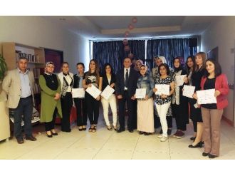 Hanımlar Bilgisayar Destekli Muhasebe Sertifikası Aldı