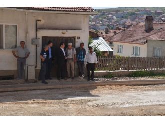Başkan Bakıcı, Yediler Mahallesi’ndeki Yol Ve Kaldırım Yenileme Çalışmalarını Yerinde İnceledi