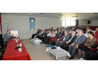 Neü’de “Uzay Yolculuğu Bir Örnek Uzay Sondası: Rosetta” Konulu Konferans