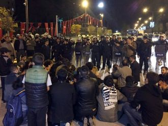 Chp’nin Seçim Tırı Meydandan Kaldırıldı