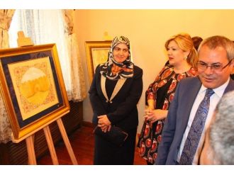 Ardahan’da Büyüleyen Tezhip Sergisi