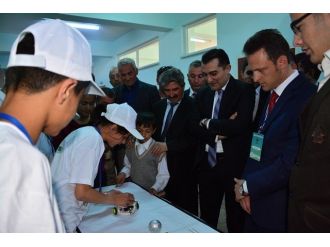 Kasaba Okulunda Bilim Fuarı Açıldı