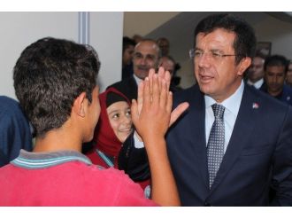 Bakan Zeybekci, Adnan Menderes’i Andı