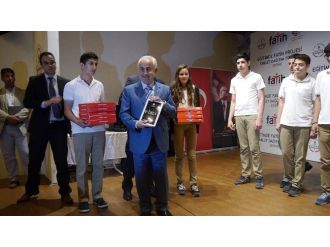 Edirne Valisi Şahin’den Öğrencilere, Bill Gates Ve Fatih Sultan Mehmet Örneği