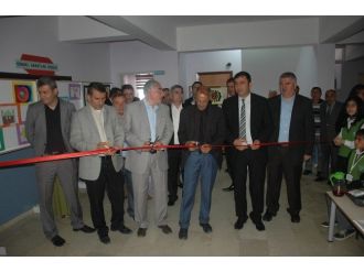 M. Kamile Karahan Ortaokulu’nda Bilim Fuarı