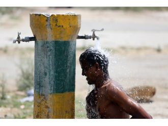 Ölü Sayısı Bini Geçti