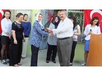 Burhaniye’de Sergi Açılışı