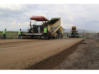 Evliyalar Yolu Asfaltlanıyor