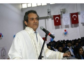 Devrek Meslek Yüksek Okulundan Mezuniyet Töreni