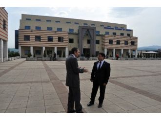Uluslararası Saraybosna Üniversitesi Rektörü Oğurlu: