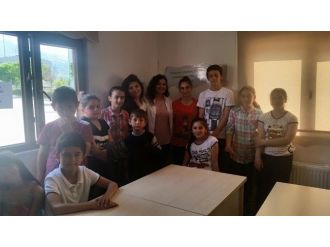 Kartepe Bilgi Evleri’nde Eğitim Seminerleri Sürüyor