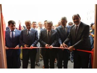 Öğrenci Veli El Ele” Kermesi Vali Kahraman’ın Katılımıyla Açıldı