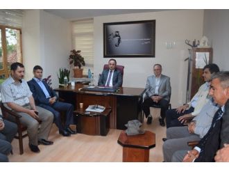 Müdür Esen Pazarlar’da İncelemelerde Bulundu