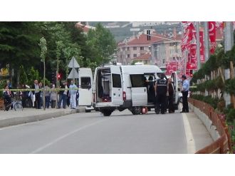 Bolu’da Şüpheli Paket Fünyeyle Patlatıldı