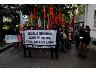 Demokratik Haklar Federasyonu’ndan Gözaltı Protestosu