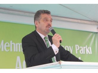 Gaziosmanpaşa’da Mehmet Akif Ersoy Parkı Hizmete Açıldı