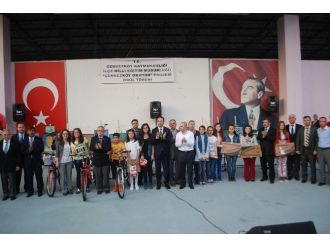 ’Çerkezköy Okuyor’ Projesinin En İyileri Ödüllendirildi