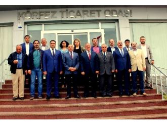 Tarhan, Kentin Sorunlarını Sunum İle Anlattı