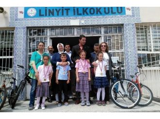 Kütahya Linyit İlköğretim Okulun’da ’Ailemle Okuyorum’ Projesi