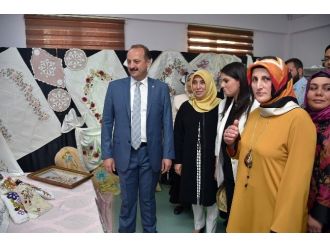 Mamaklı Kadınların Eserleri Görülmeye Değer