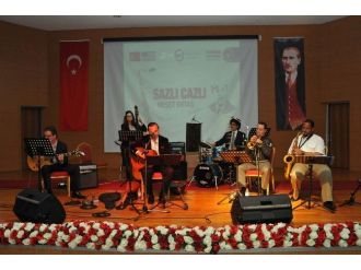Abd’li Müzisyenler Türküleri Caz Tadında Yorumladı