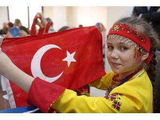 Çuvaşistanlı Öğrenciler, Başakşehir Belediyesi’ni Ziyaret Etti