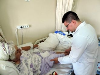 Aydın Devlet Hastanesi Felçli Hastalara Umut Oldu
