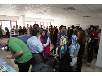 Gıda Mühendisliği Öğrencilerinin Yeni Ürünleri Görücüye Çıktı