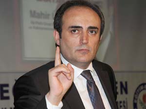 Ünal, Konferansta Anayasa Çalışmalarının Tarihi Sürecini Anlattı