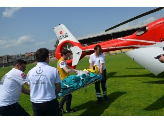 Ambulans Helikopter 10 Yaşındaki Ulaş’ın İmdadına Yetişti