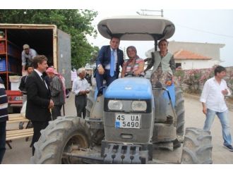 Eryılmaz, Saruhanlı’da Çiftçilerle Buluştu