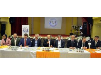 Gümrükçüoğlu Vakfıkebir’de Muhtarlarla Buluştu
