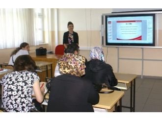 Uzman Psikologdan ‘Çocuklarla İletişim’ Uyarıları