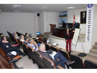 Belediye Personeli Diksiyon Eğitimi Alıyor