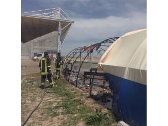 Sorgun Stadyum Şantiyesi Çadırında Yangın