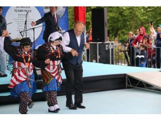 Kadir Topbaş, Engelliler Yaz Okulu Açılışında Horon Tepti