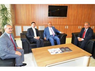 Abd Konsolosu’ndan Mtso’ya Ziyaret