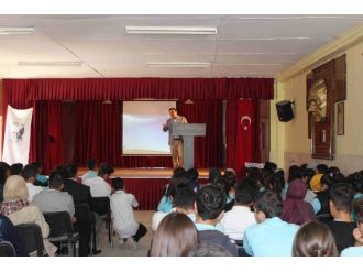 Bolvadin’de “Mesleki Tanıtım Semineri”