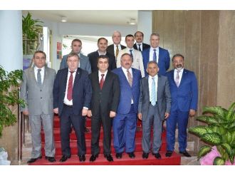 Vali Düzgün’den, Osb’nin Yeni Yönetimine Hayırlı Olsun Ziyareti