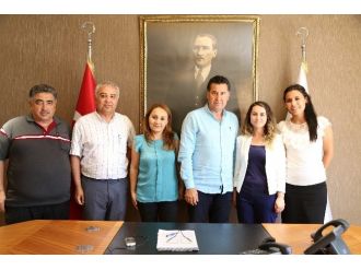 Başkan Kocadon, Yarımadada Eğitime Desteğini Sürdürüyor